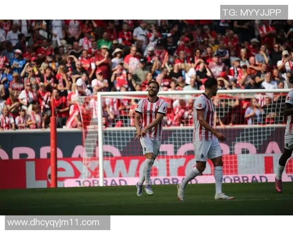 法甲焦点战摩纳哥迎战雷恩麦久双方争夺三分激战一触即发